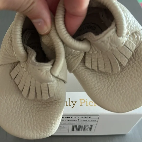 Cream City Mocc Freshly Picked Size 1 - Picture 3 of 8